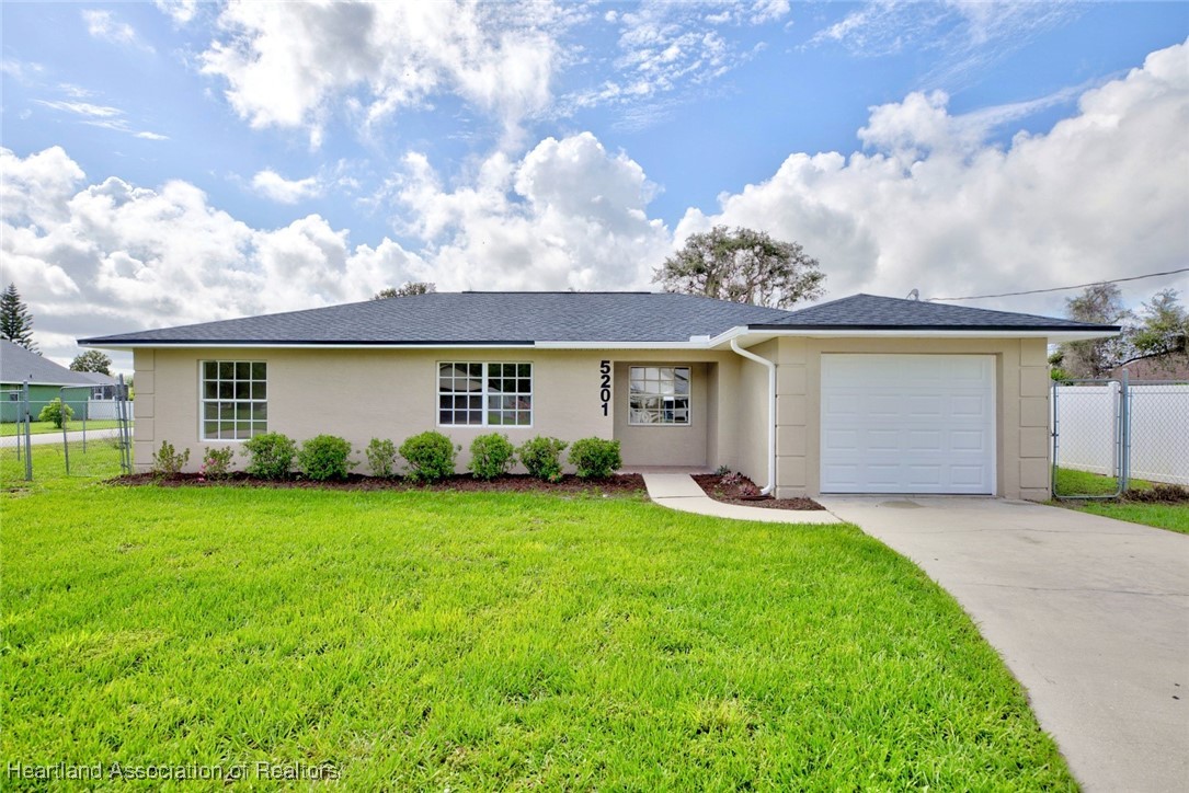 Shad Dr, Sebring, FL 33870