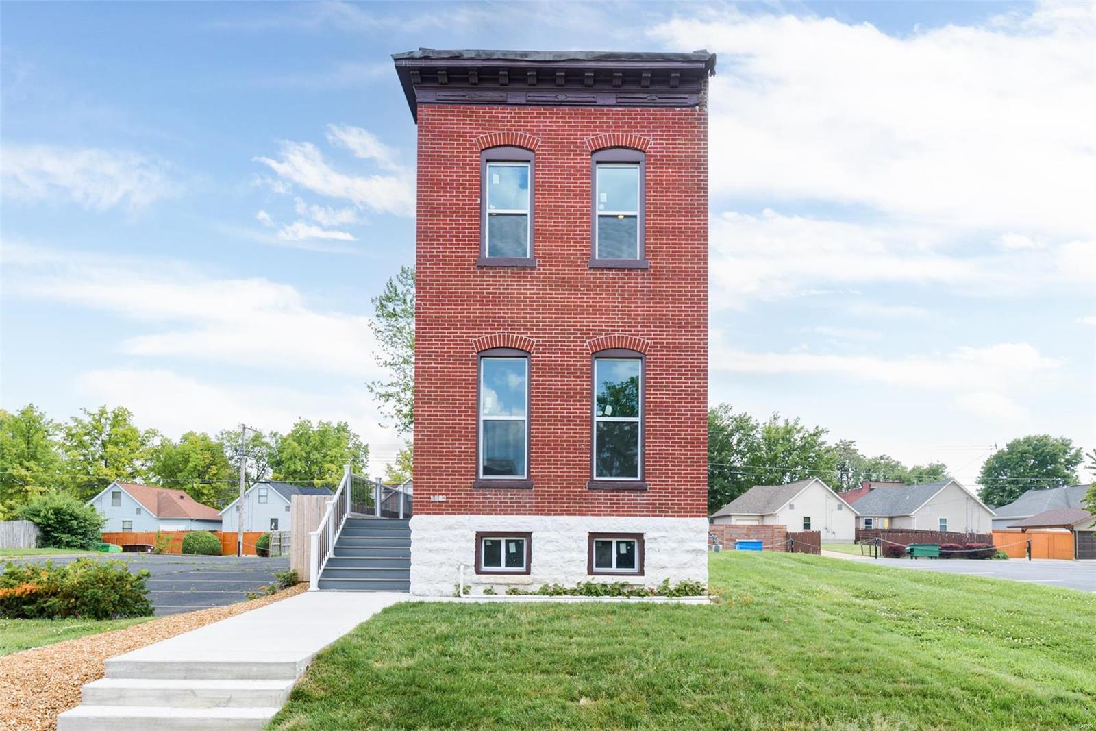Hickory St, Saint Louis, MO 63104