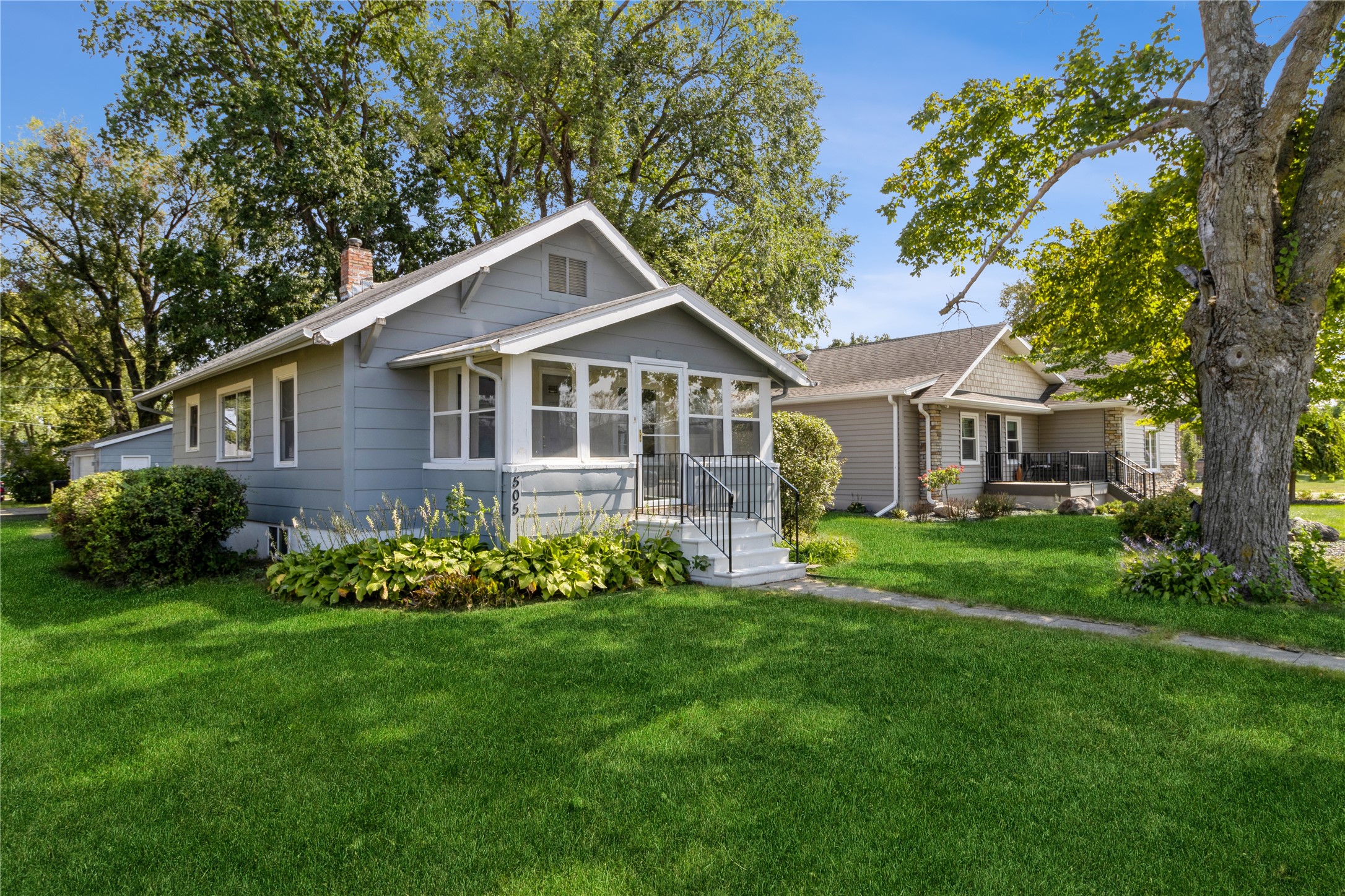 4th St, Waukee, IA 50263