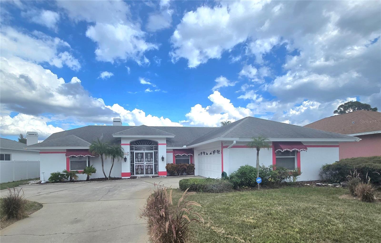 Westridge Dr, Holiday, FL 34691