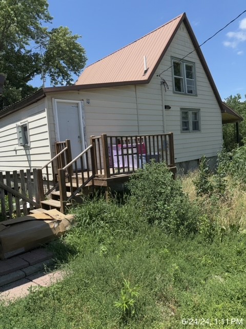 Howard St, Kalona, IA 52247