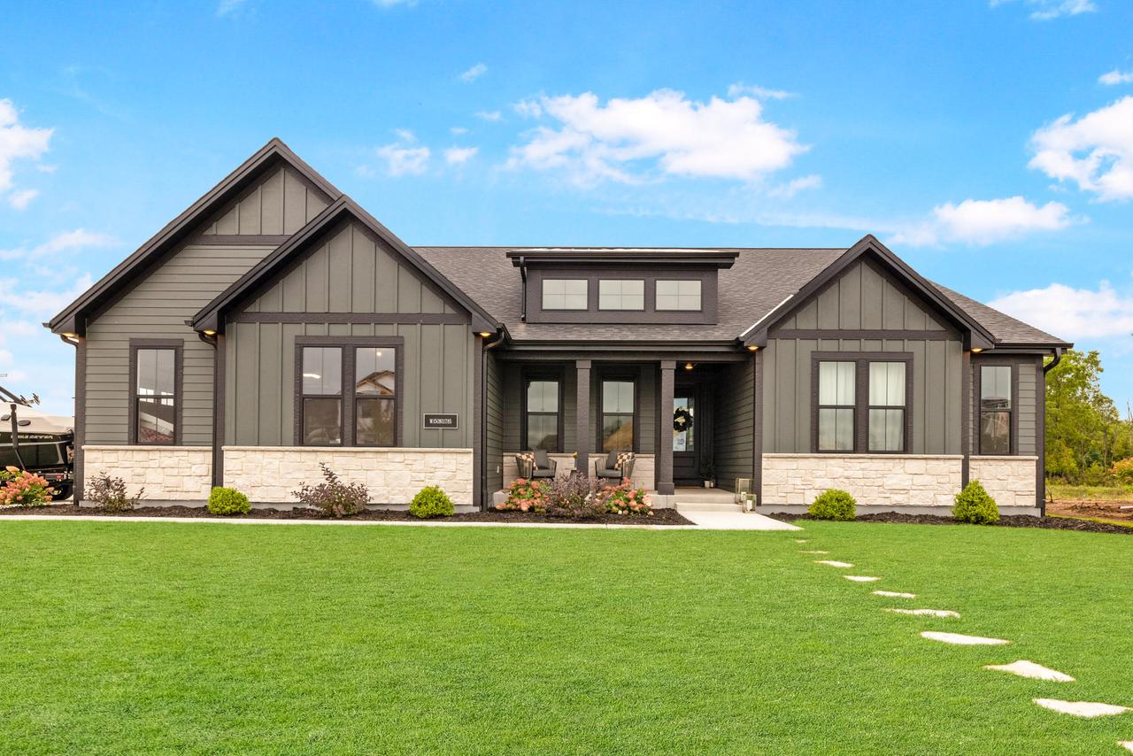 Mistletoe Ct, Germantown, WI 53022