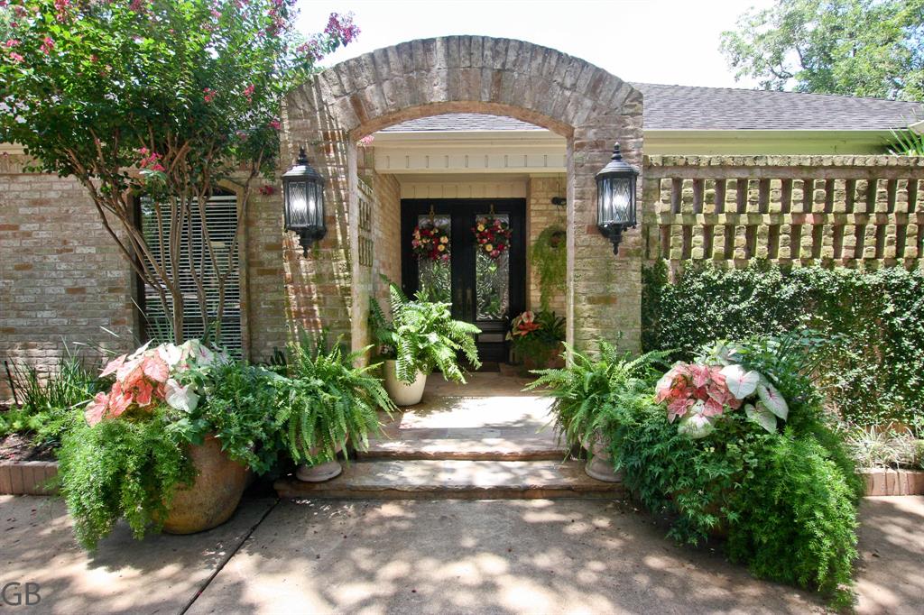 Country Club Blvd, Sugar Land, TX 77478