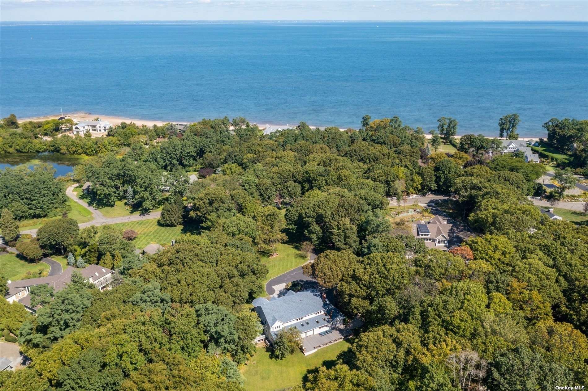 Marions Ln, Northport, NY 11768