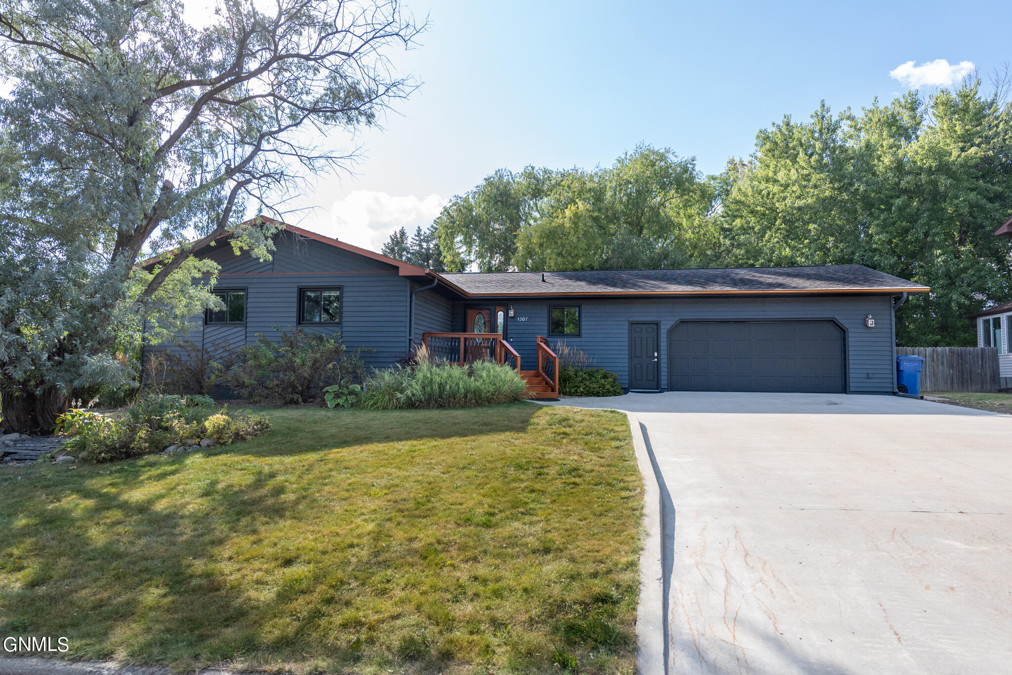Central Ave, Beulah, ND 58523
