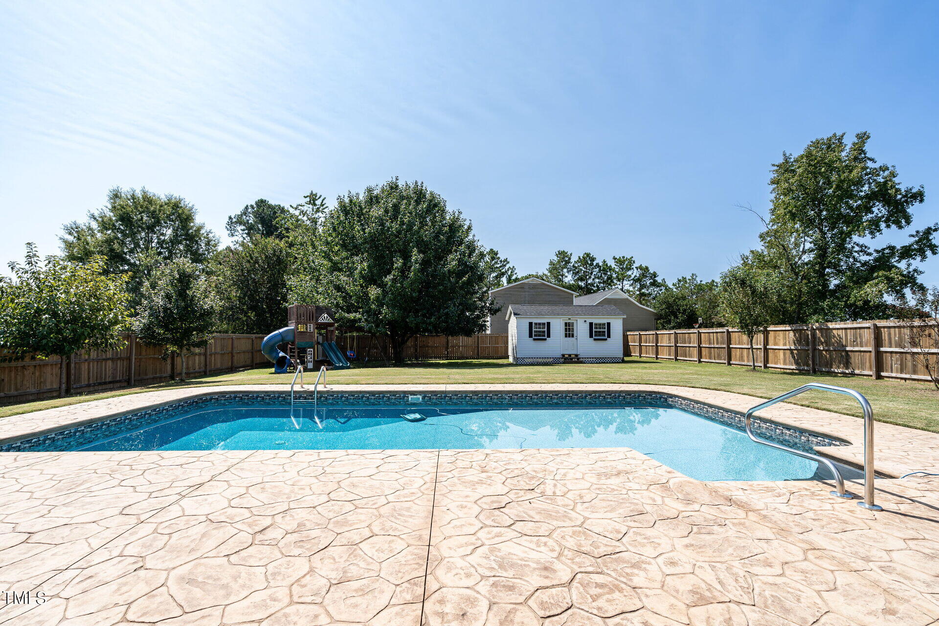 Southern Acres Dr, Fuquay Varina, NC 27526