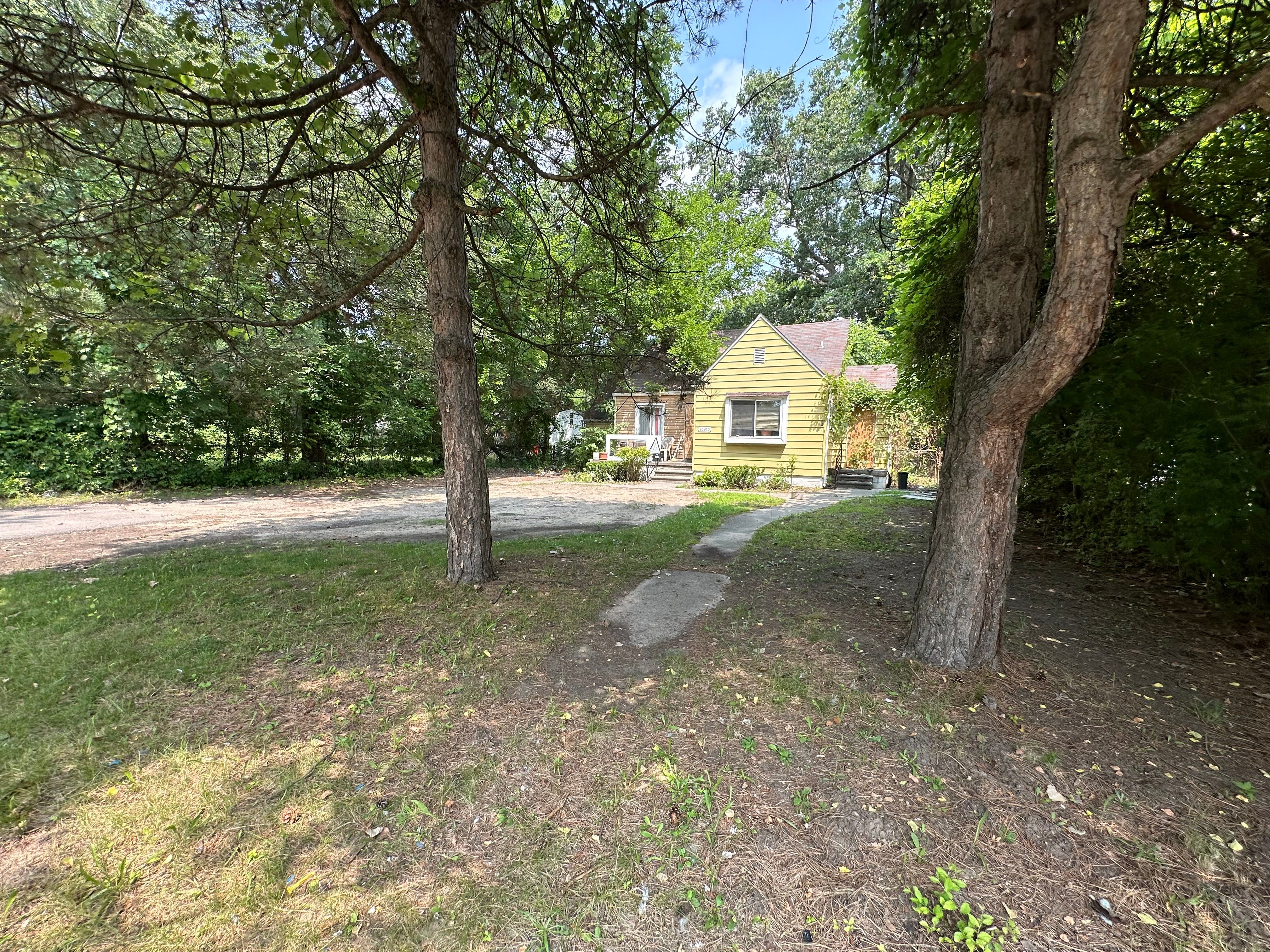 Westhampton Ave, Southfield, MI 48075