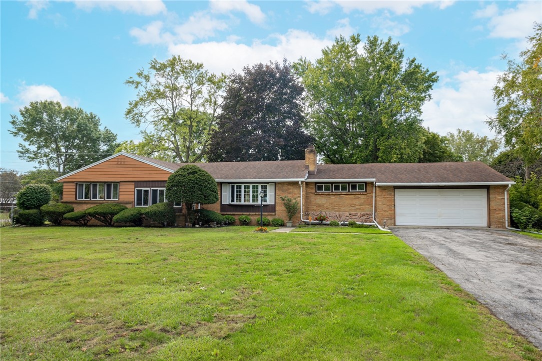 East Ave, Batavia, NY 14020