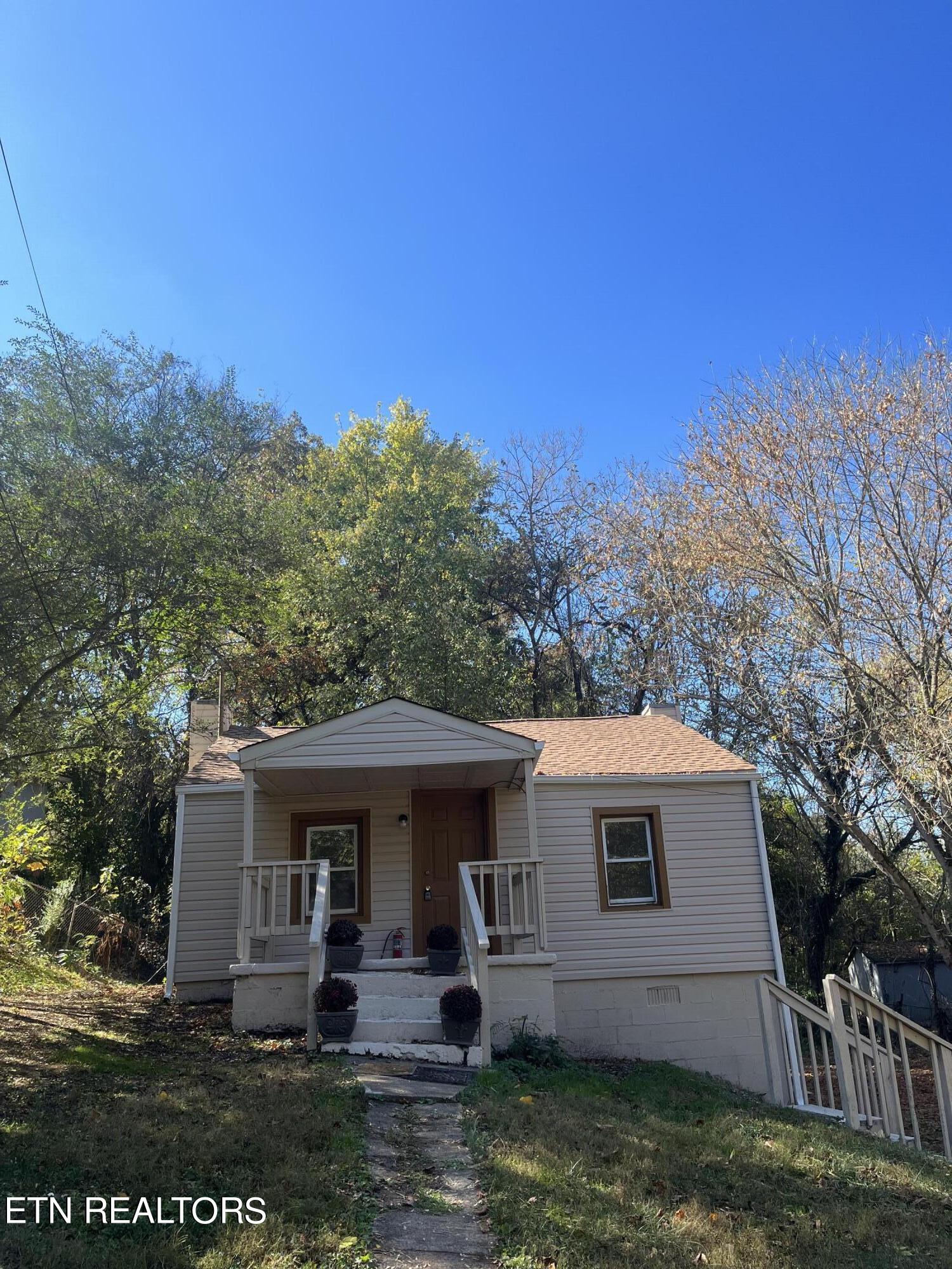 Sapphire Rd, Knoxville, TN 37919