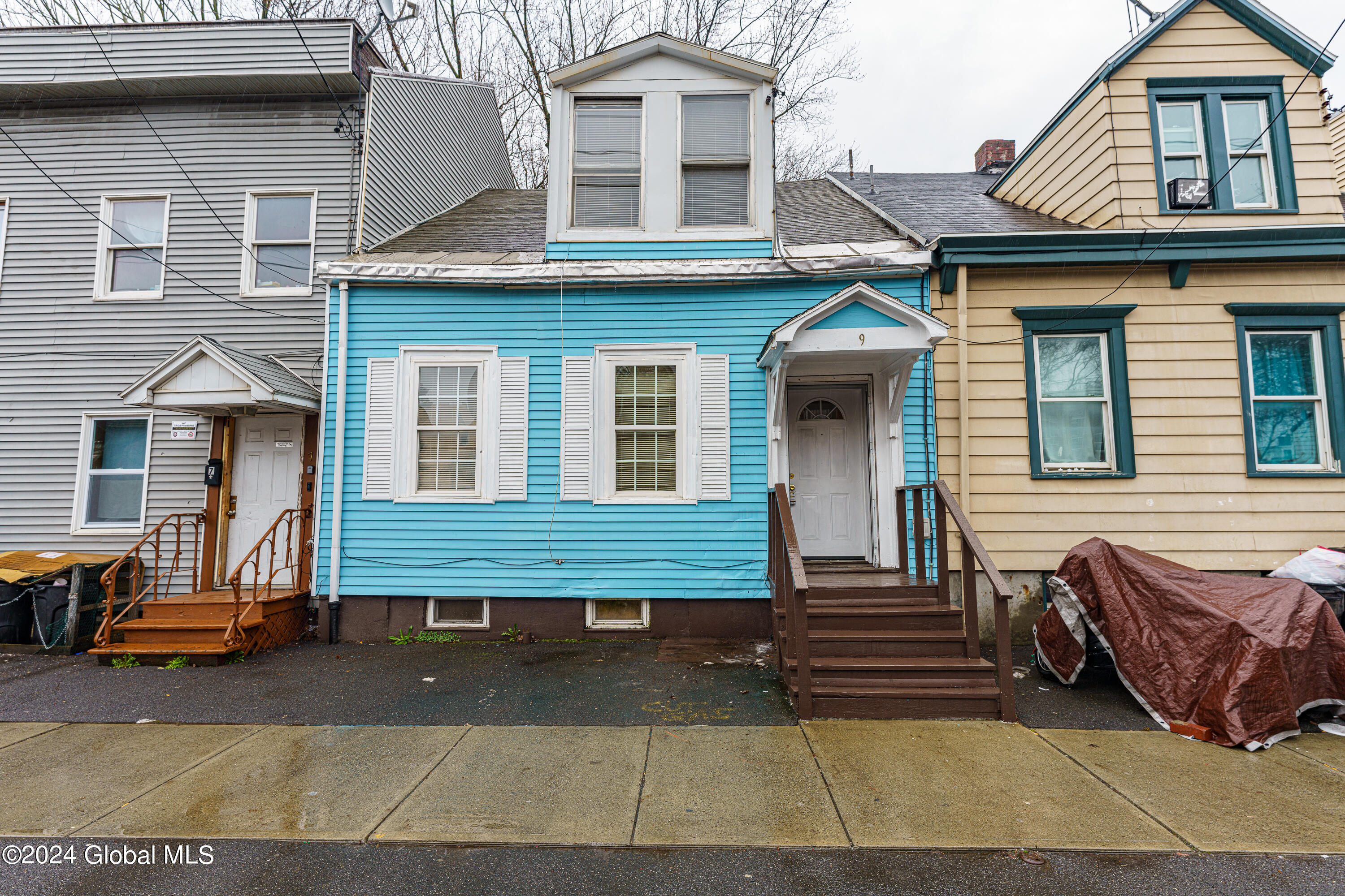 Robin St, Albany, NY 12206