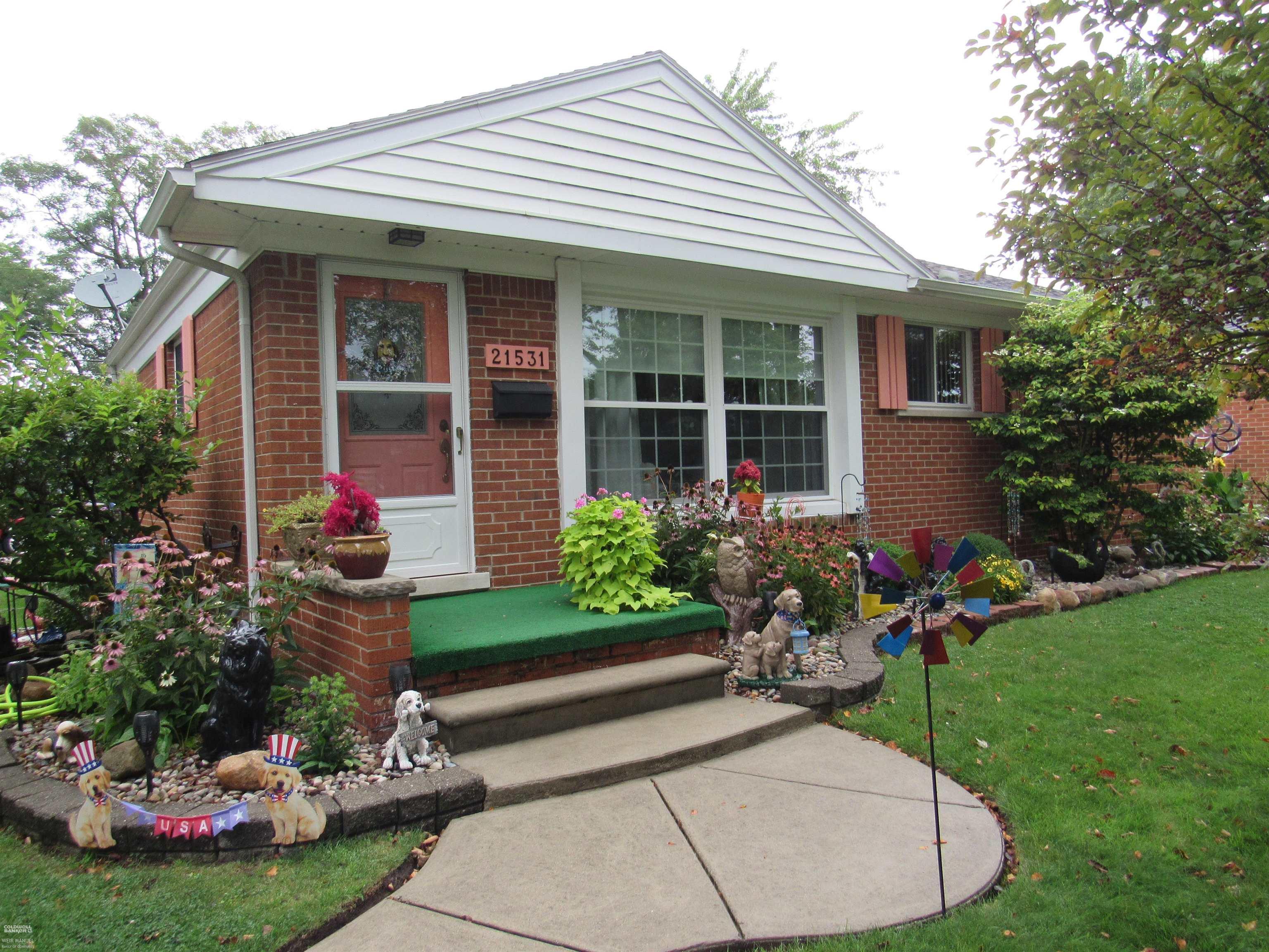 Share St, Saint Clair Shores, MI 48082