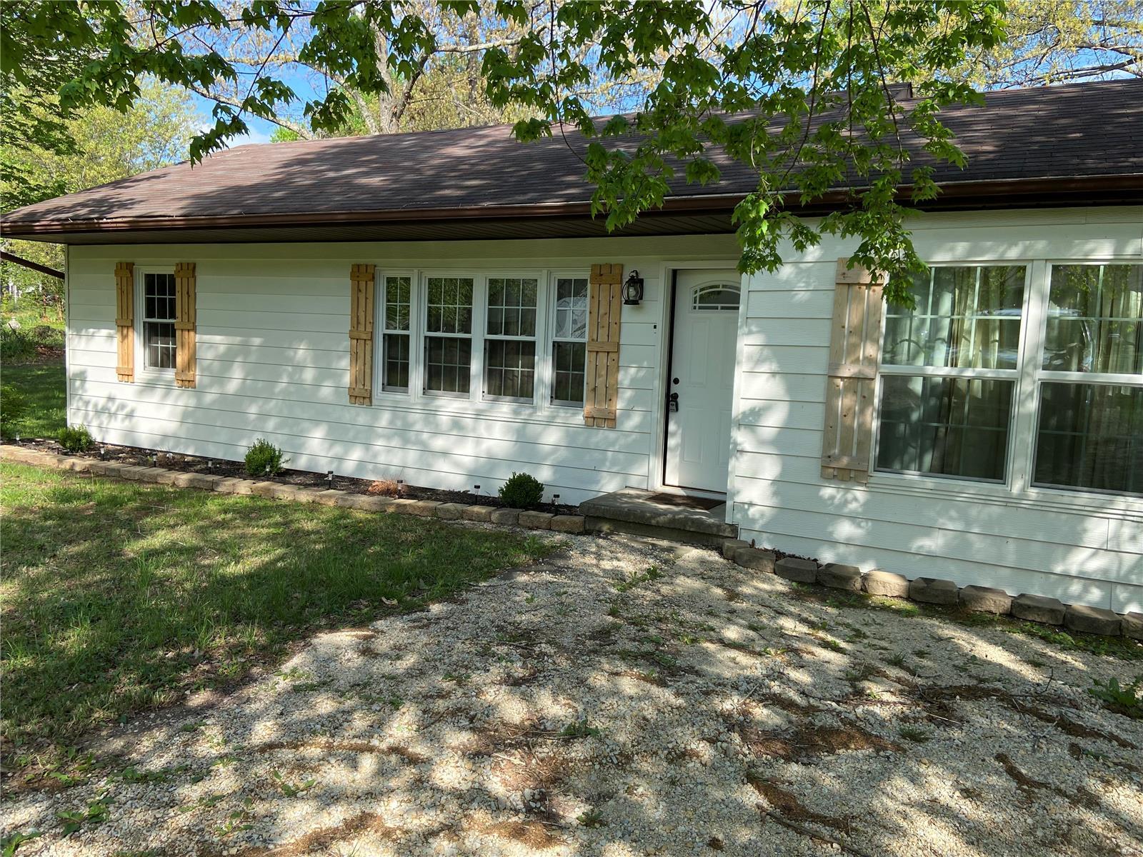 Westwood Dr, Ironton, MO 63650