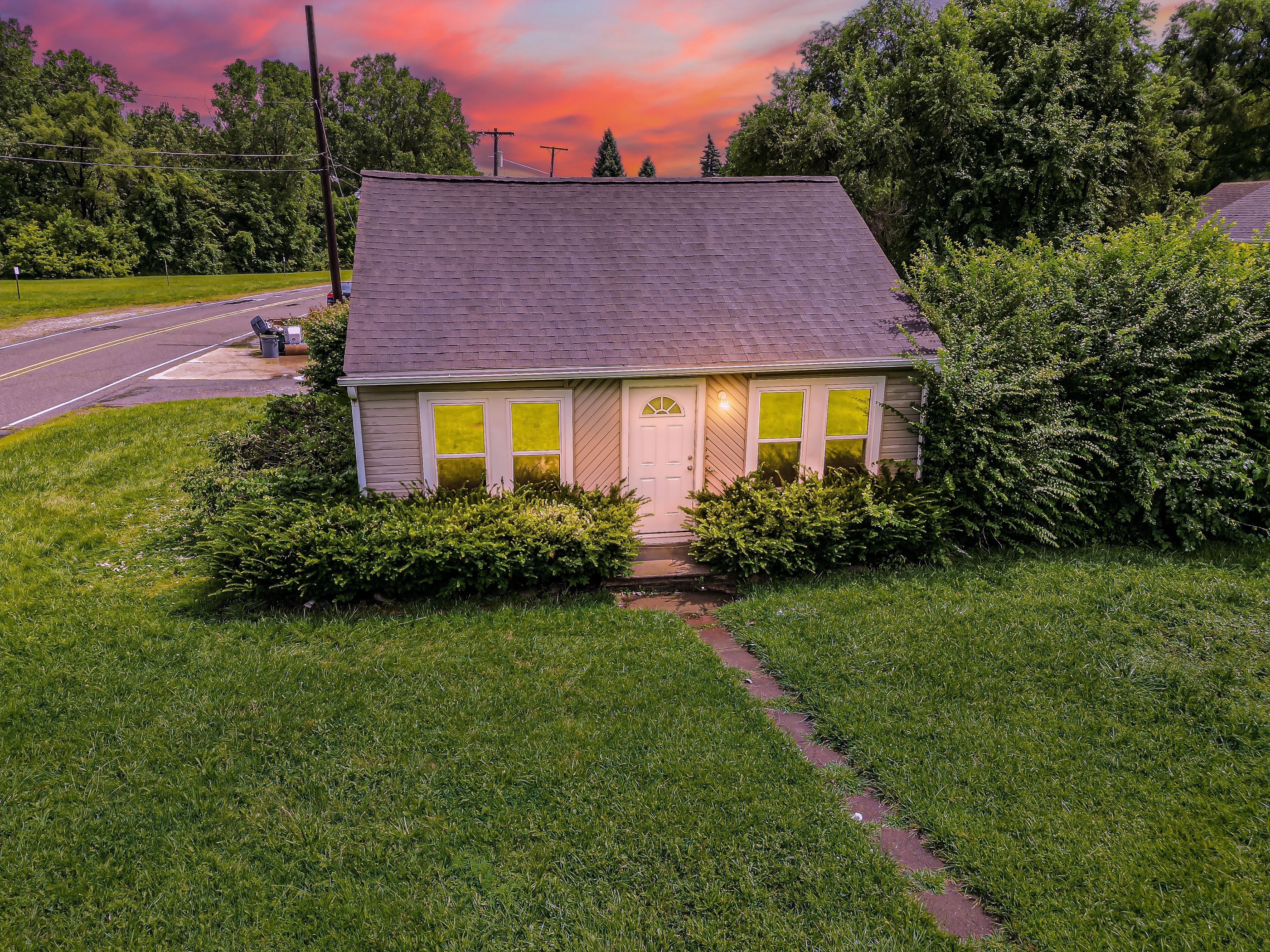 Utica Rd, Utica, MI 48317