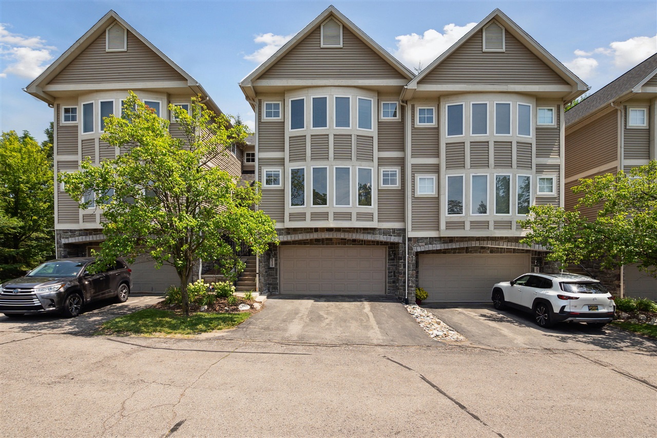 Old Creek Dr, Saline, MI 48176