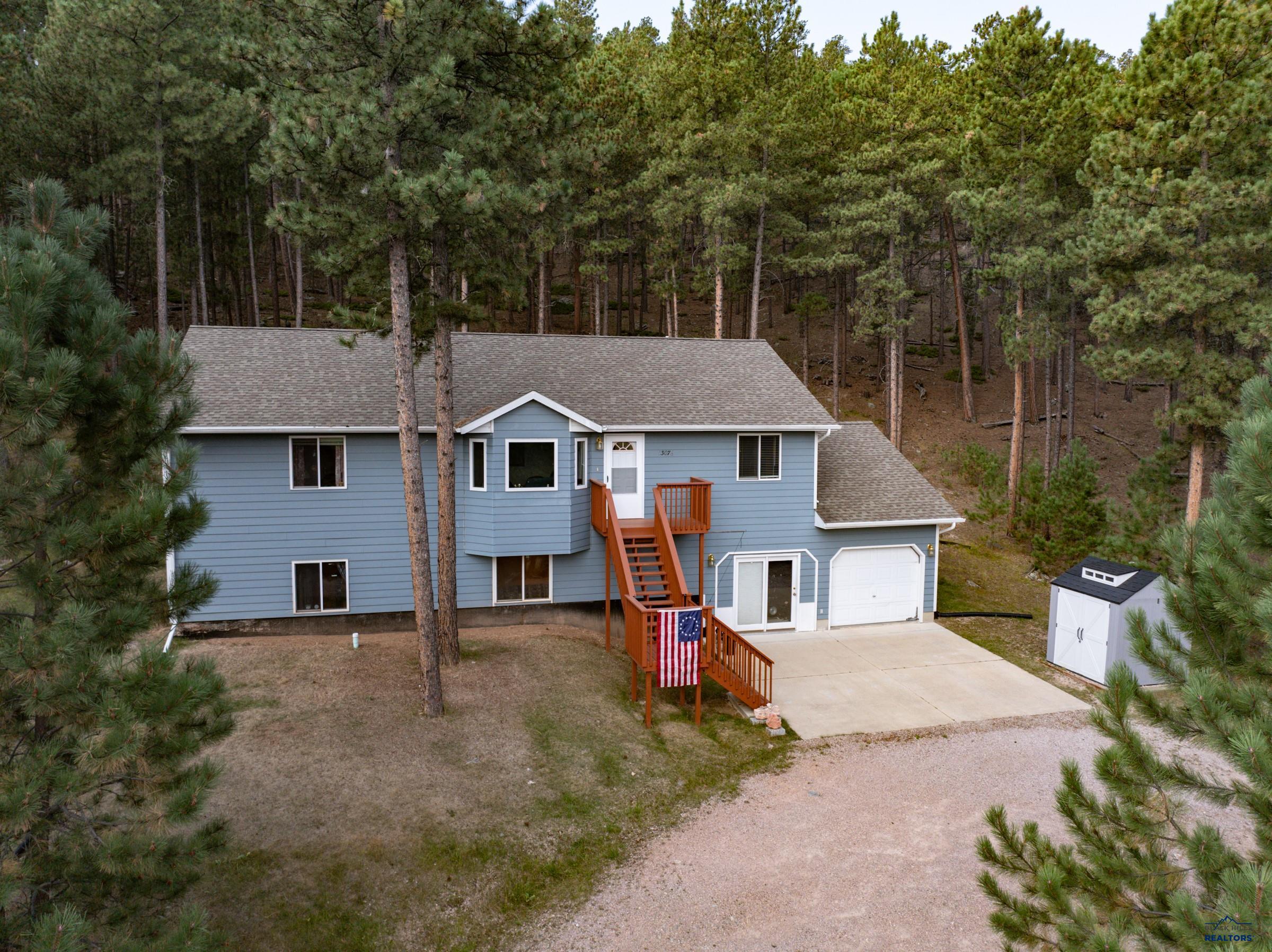 Mission Hills Loop, Rapid City, SD 57702
