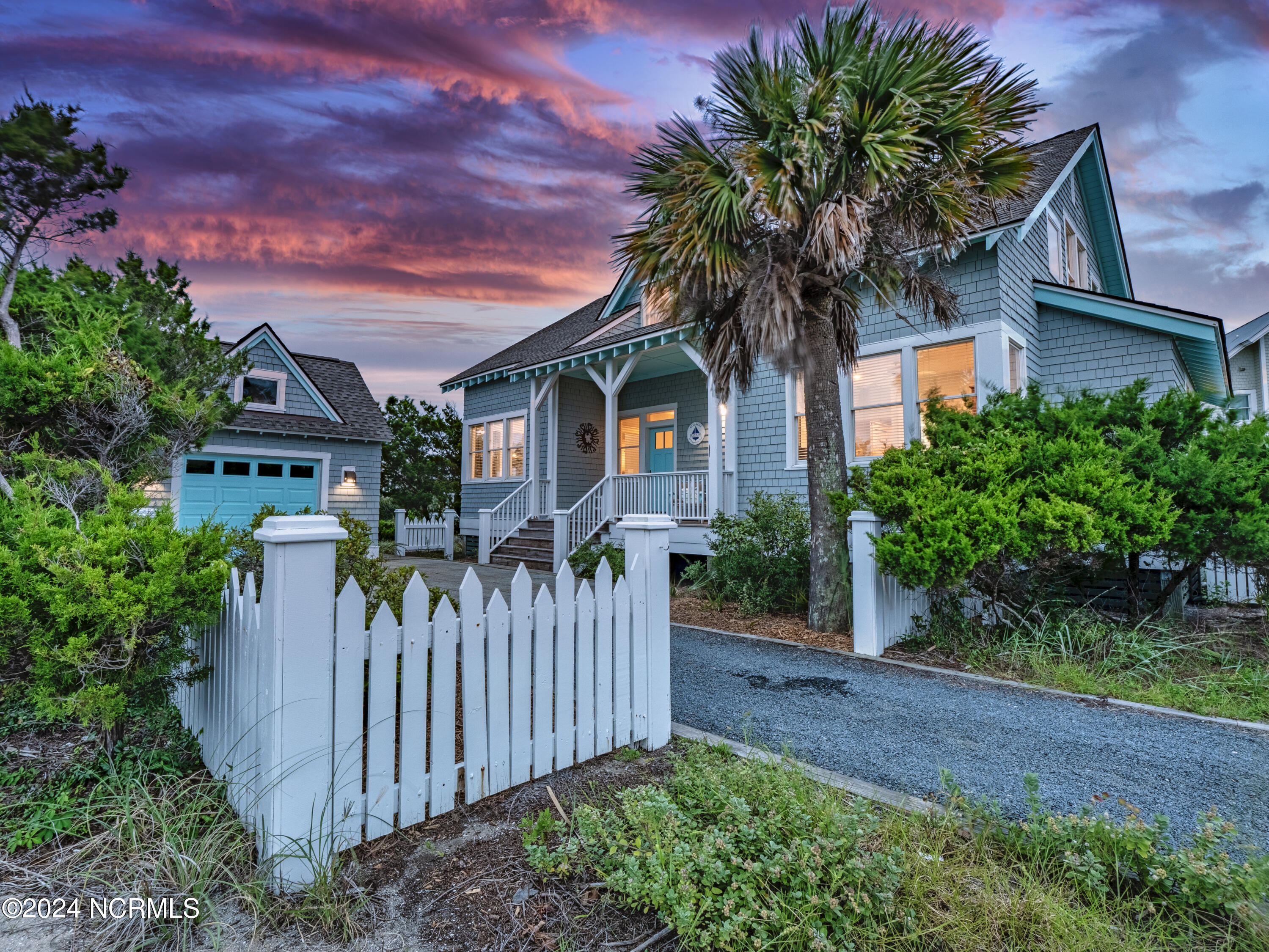Peppervine Trl, Bald Head Island, NC 28461