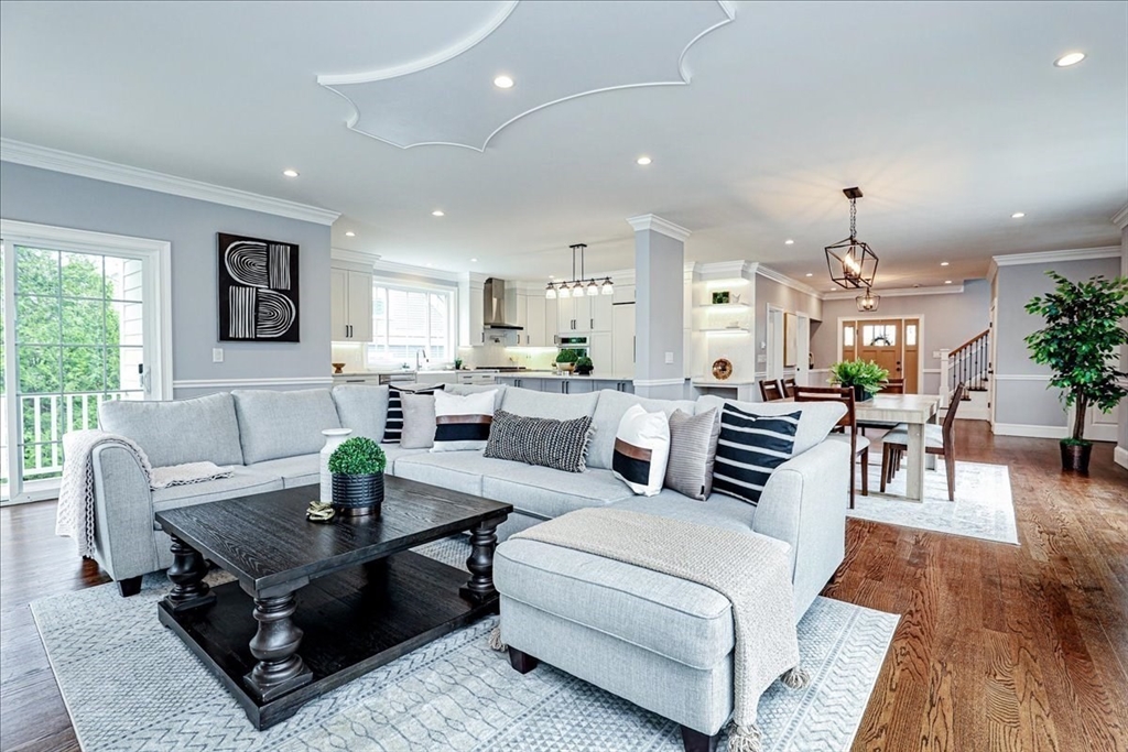 Hunnewell St, Needham Heights, MA 02494
