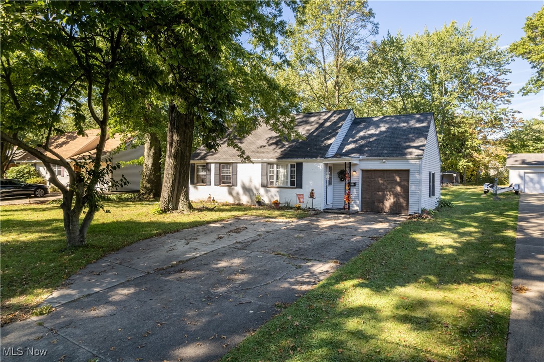 Wolf Ave, Wadsworth, OH 44281