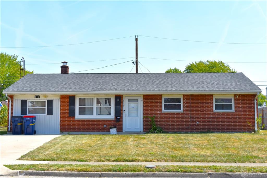 Sunset Dr, Piqua, OH 45356