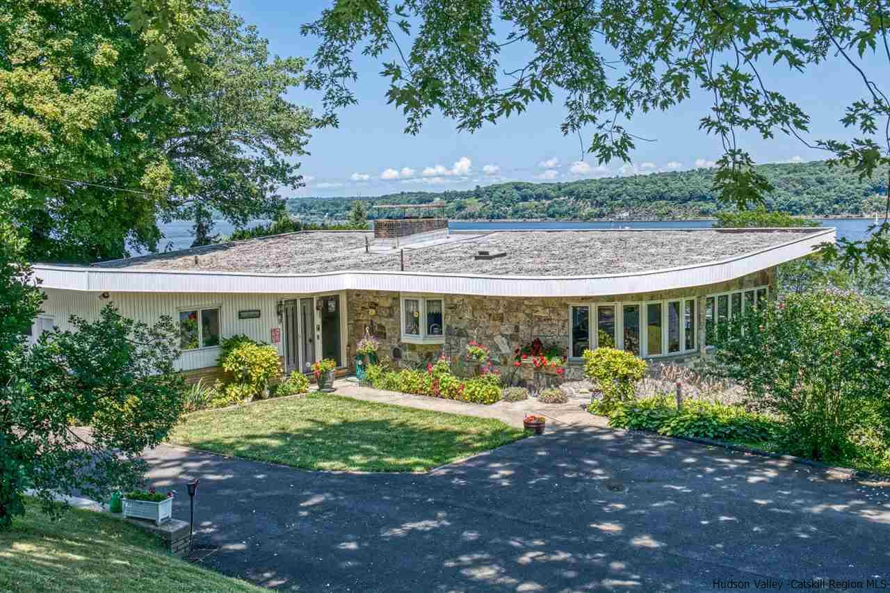 Tilden St, Port Ewen, NY 12466