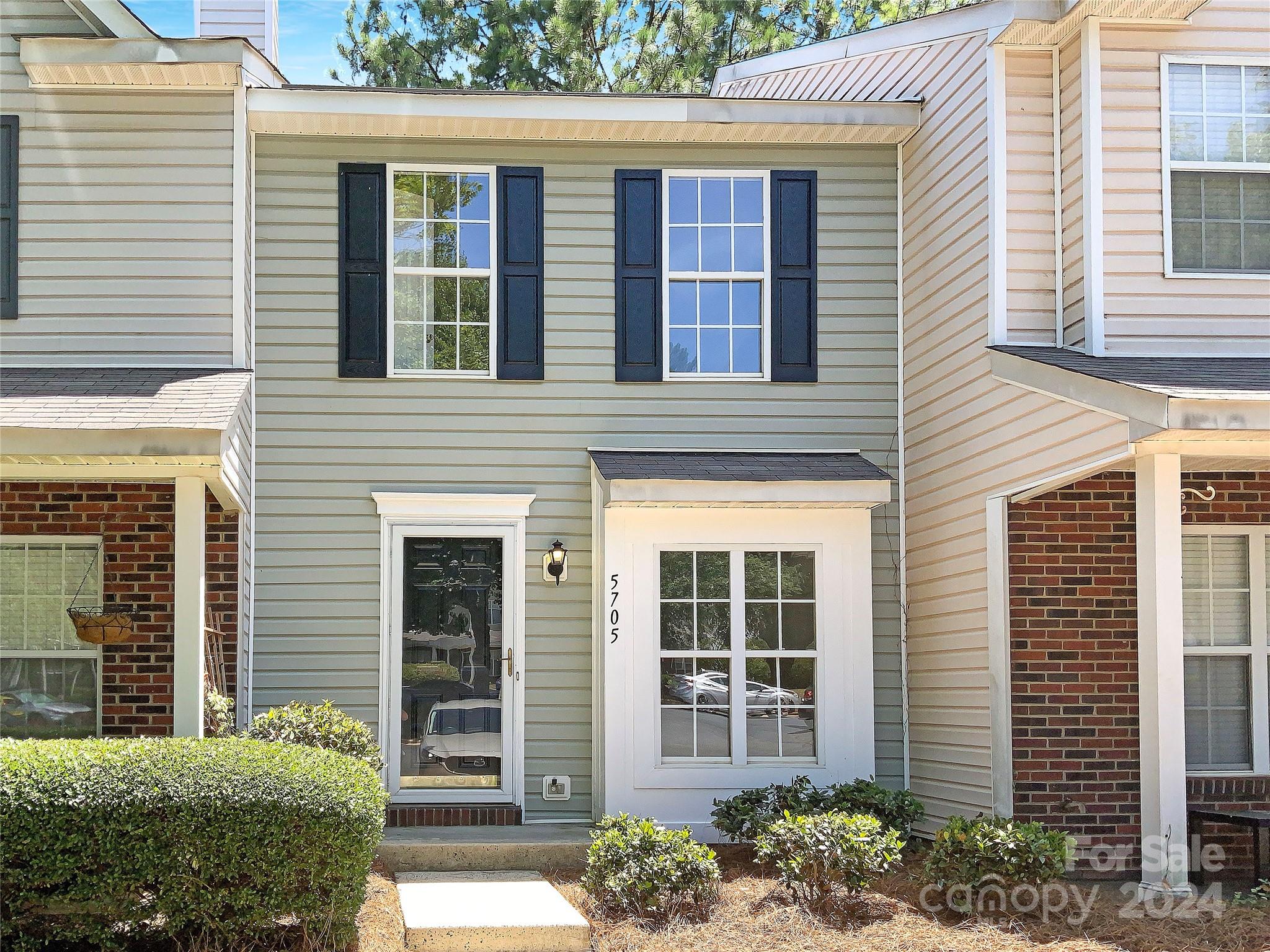 Cougar Ln, Charlotte, NC 28269