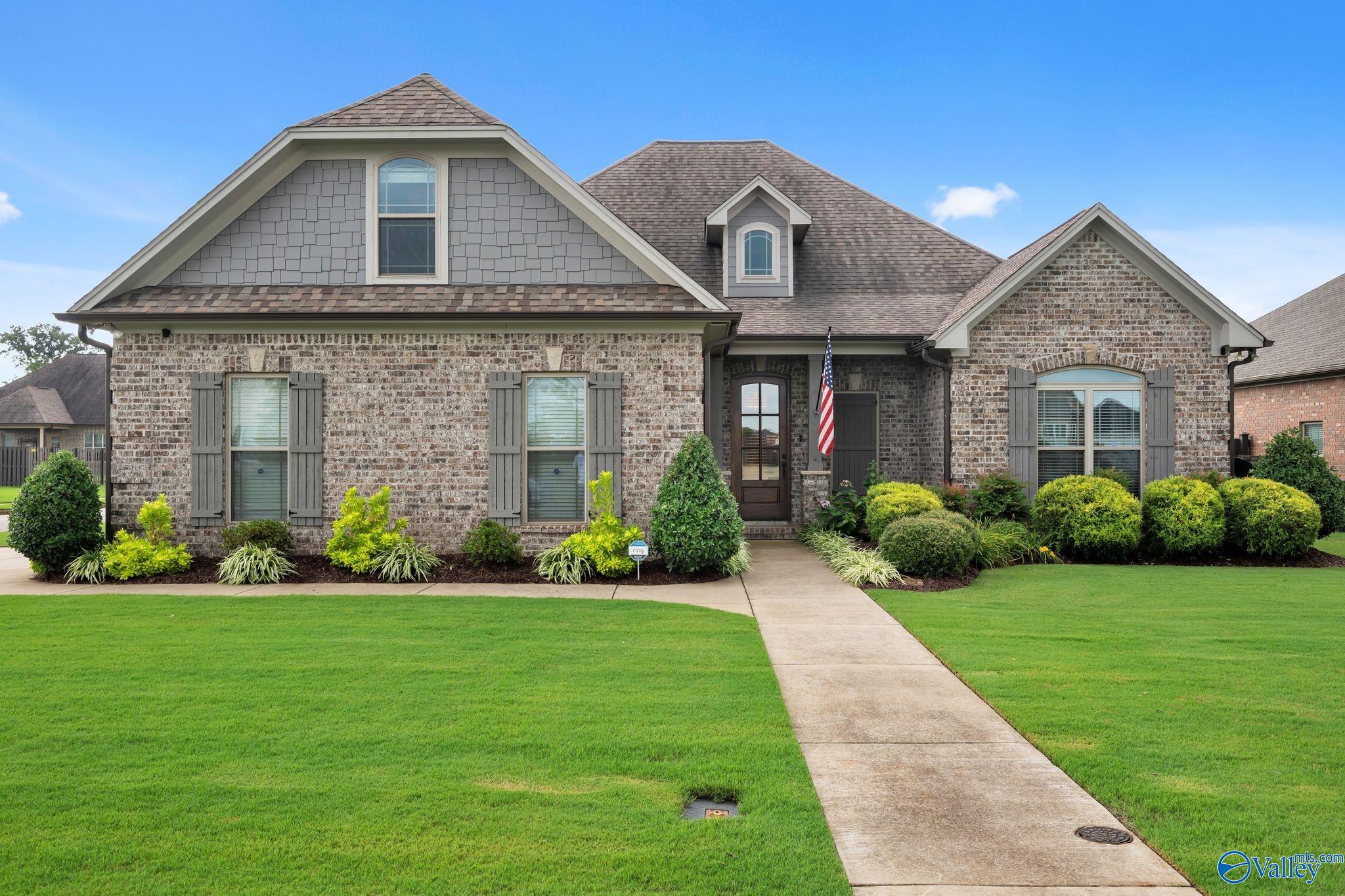Beacon Cir, Athens, AL 35613