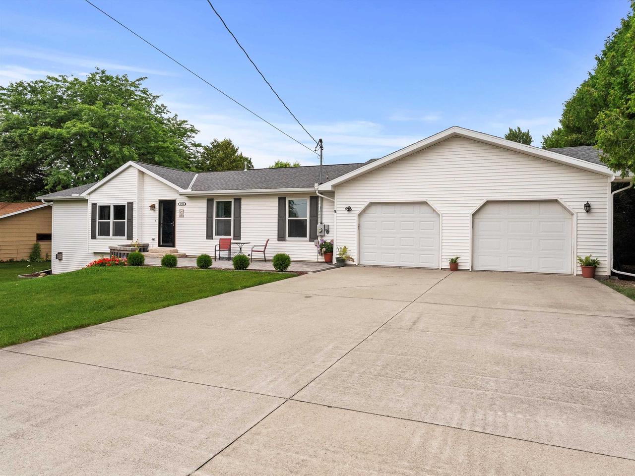Utah St, Sturgeon Bay, WI 54235