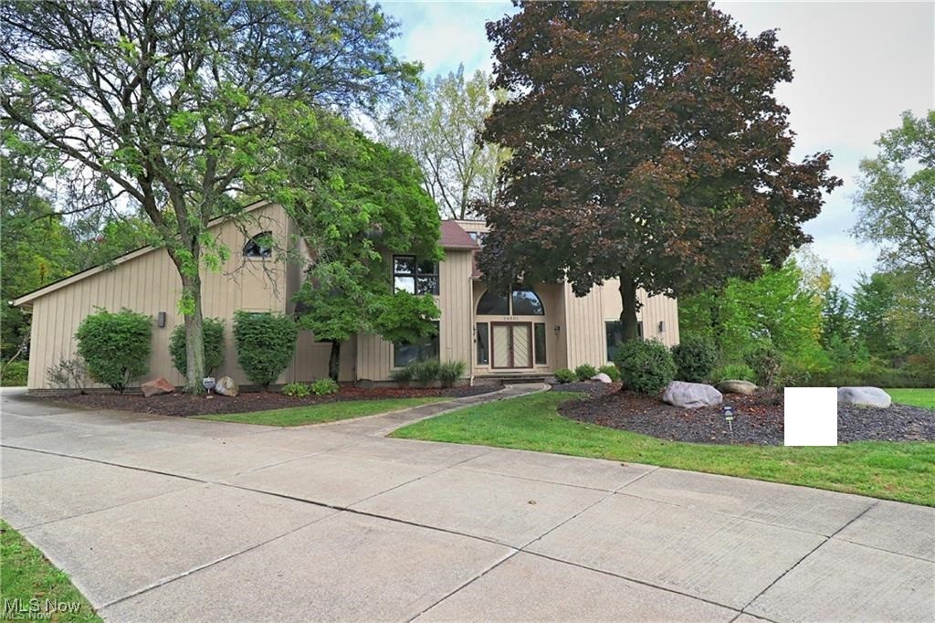Bernwood Rd, Beachwood, OH 44122