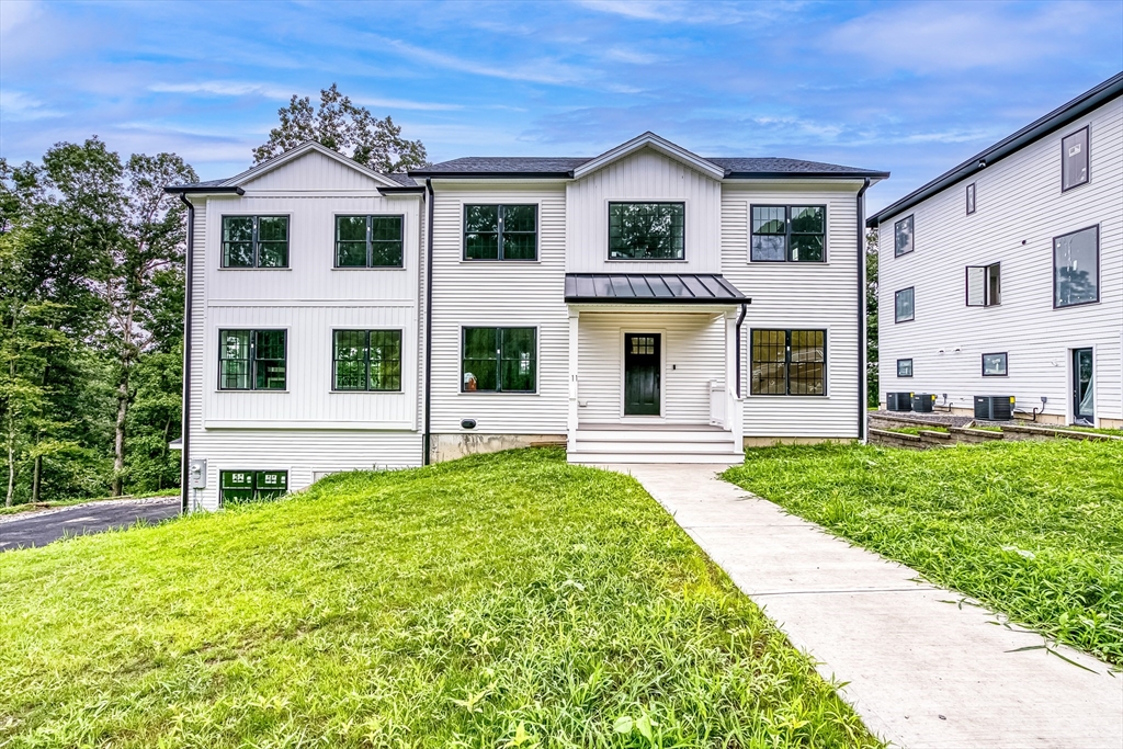 Flanagan Dr, Shrewsbury, MA 01545