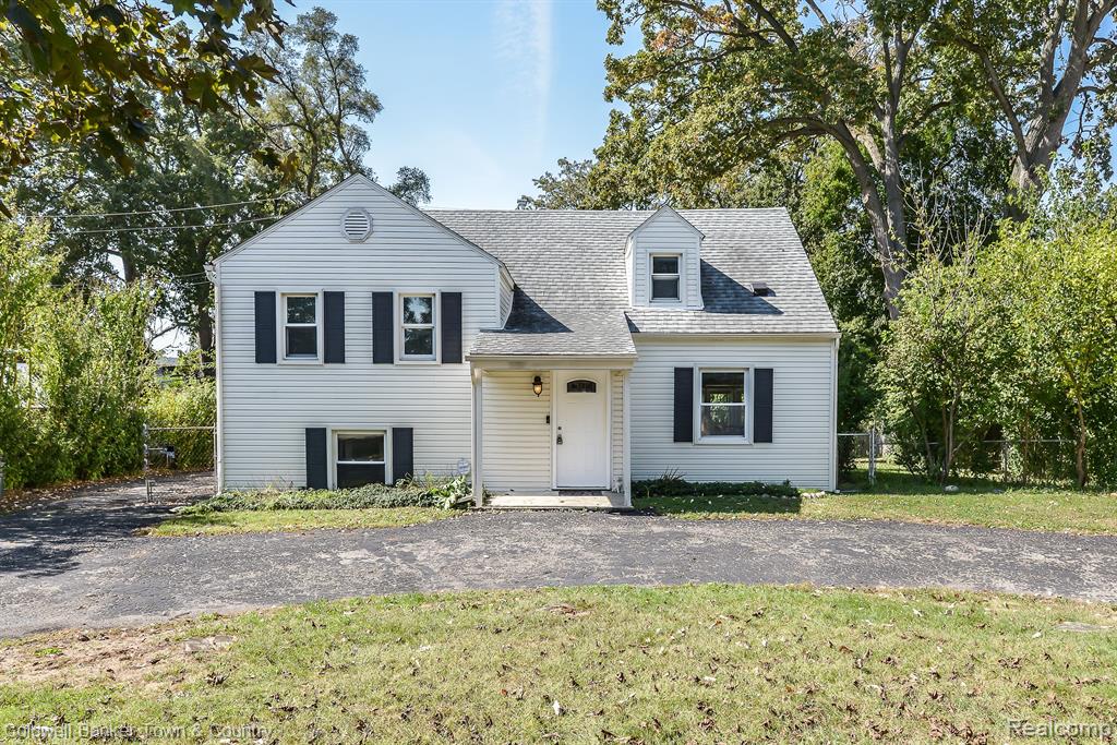 Loveland St, Livonia, MI 48154