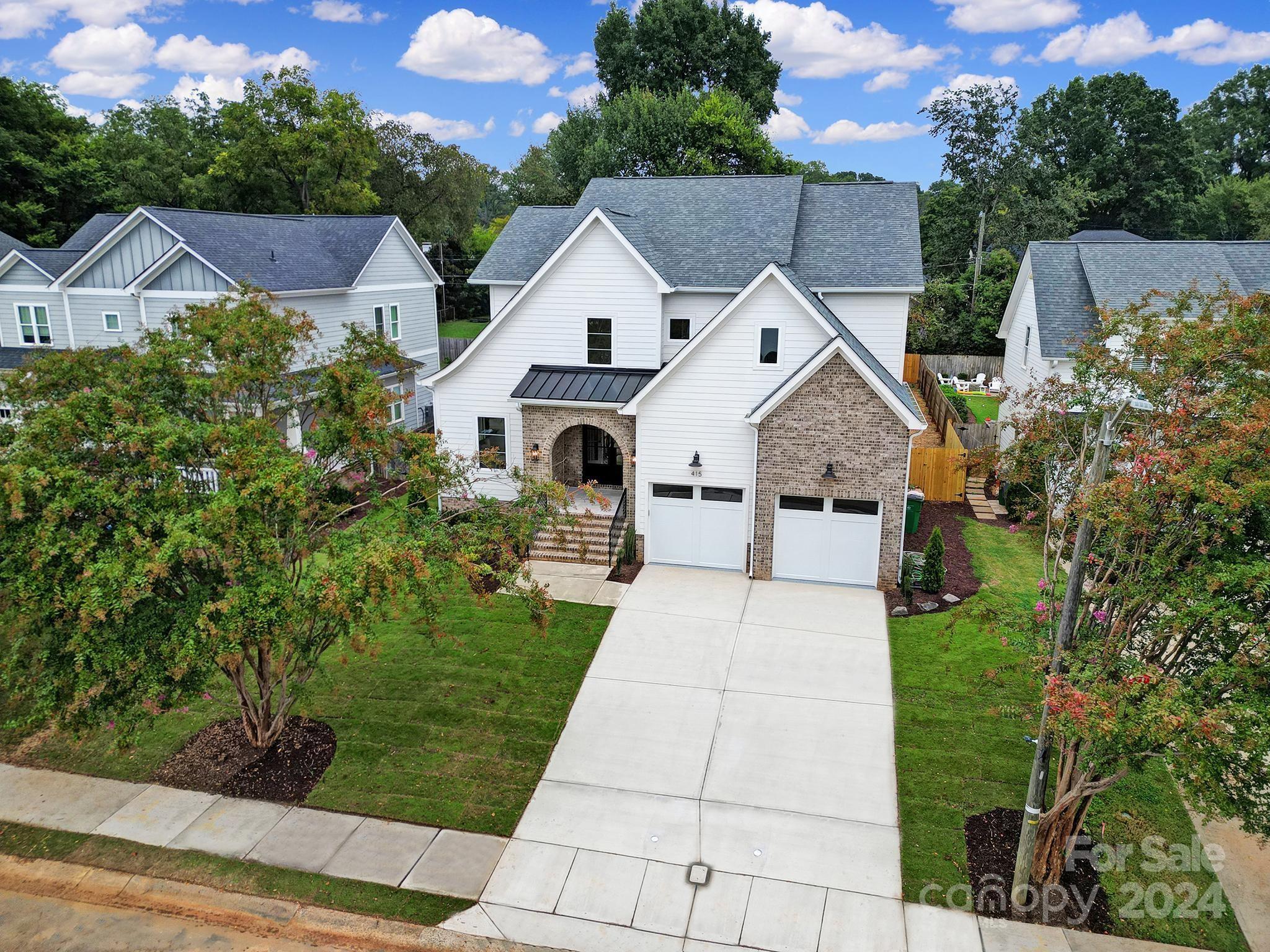 Melbourne Ct, Charlotte, NC 28209