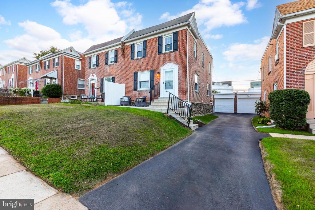 Redden Rd, Drexel Hill, PA 19026
