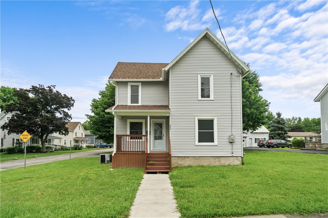 Oak Orchard St, Medina, NY 14103