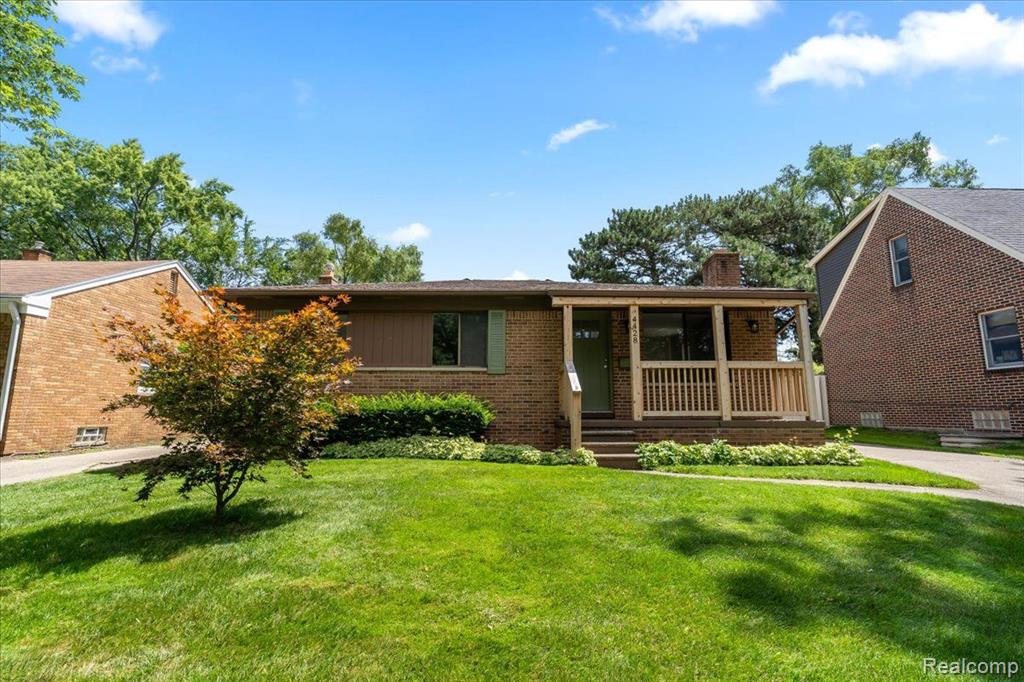 Robinwood Ave, Royal Oak, MI 48073