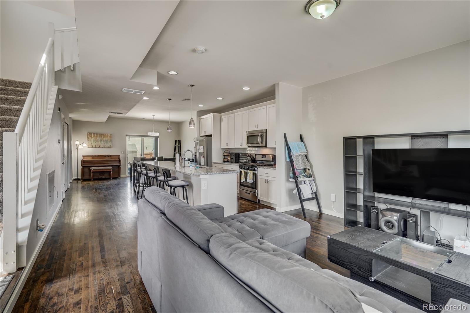 Dexter St, Commerce City, CO 80022
