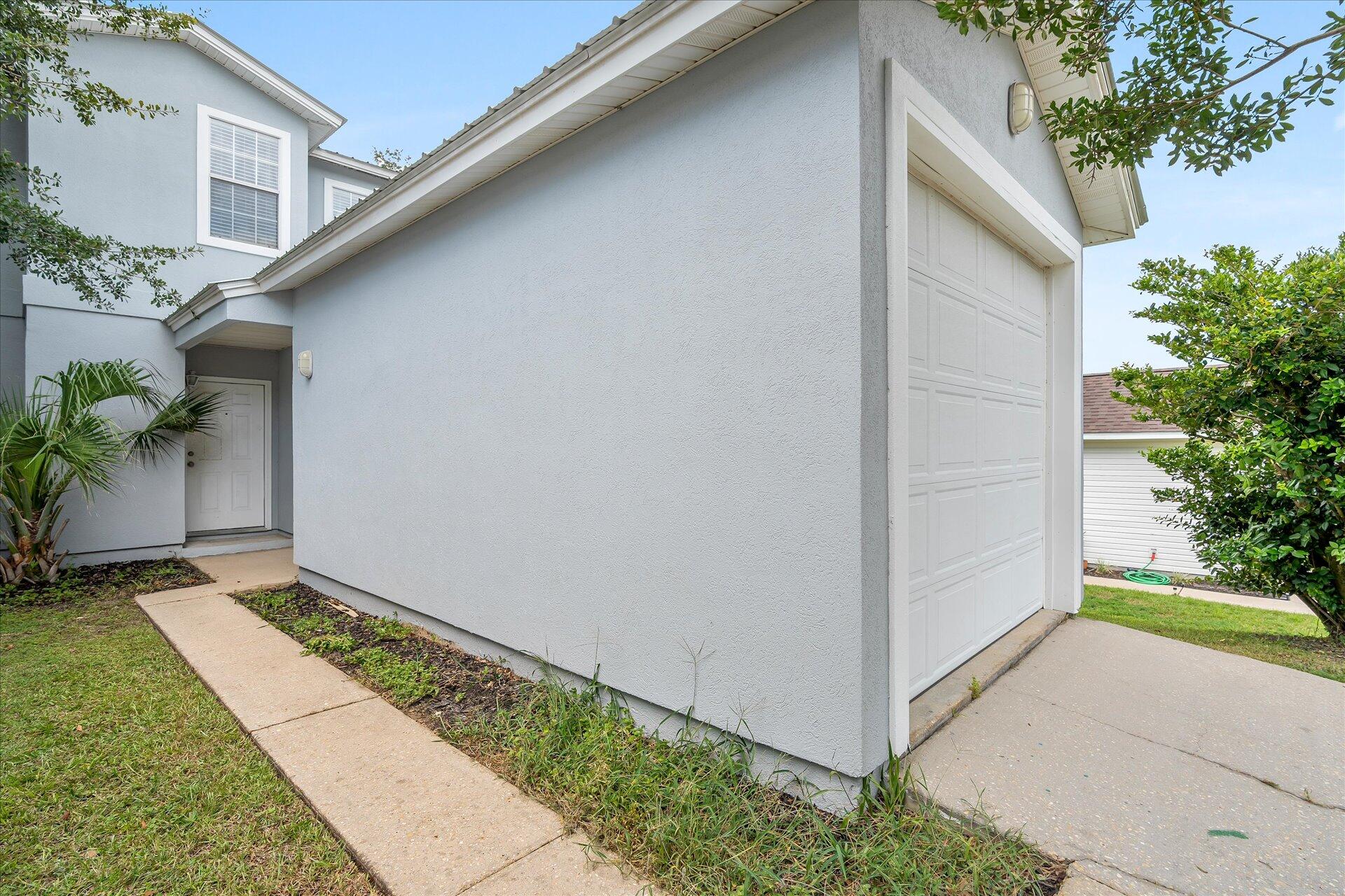 Bay Club Dr, Navarre, FL 32566