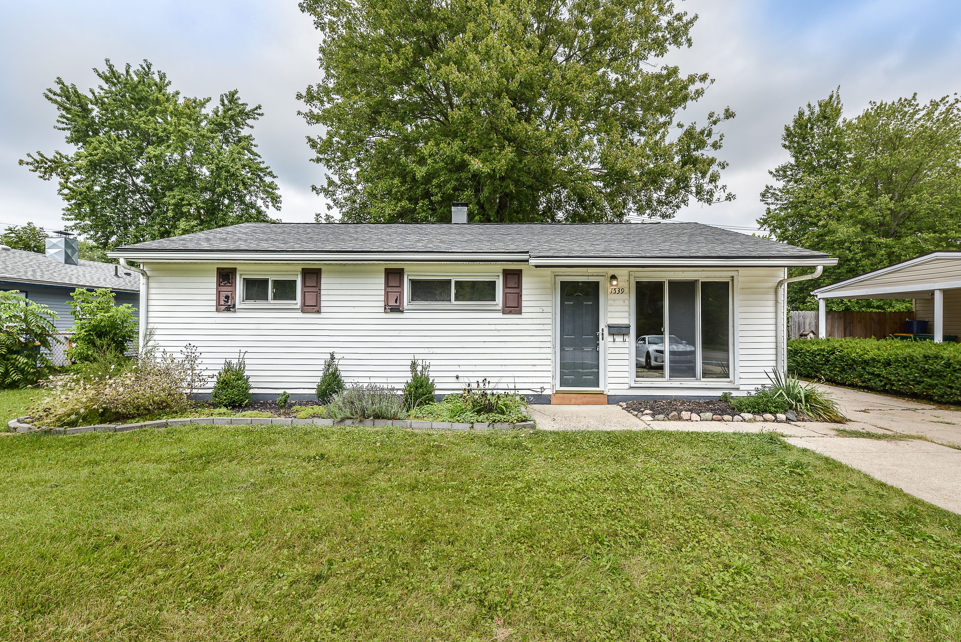 Grove Rd, Ypsilanti, MI 48198
