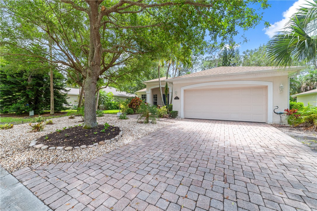 Ocracoke Sq, Vero Beach, FL 32968