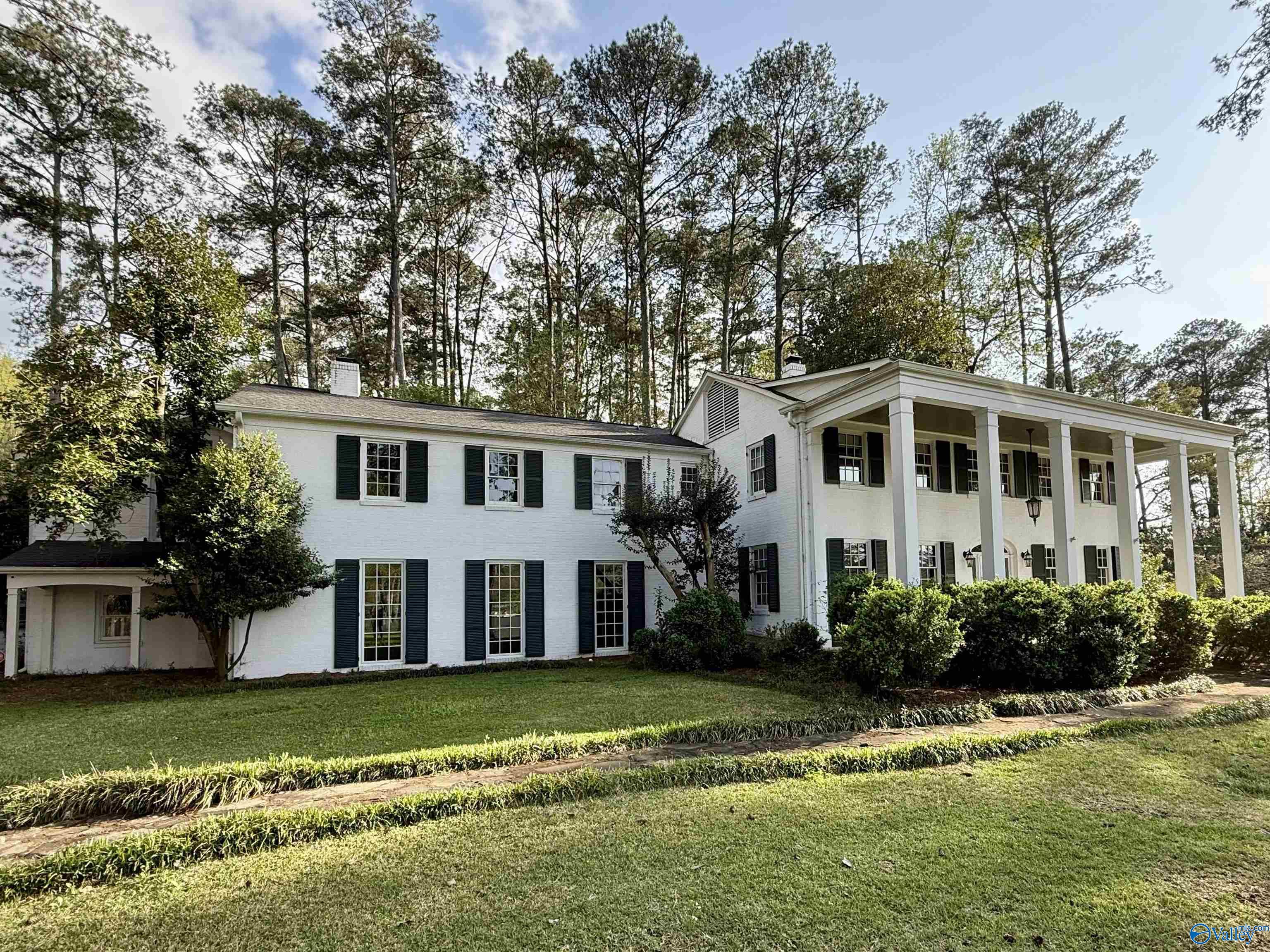 Dogwood Cir, Gadsden, AL 35901