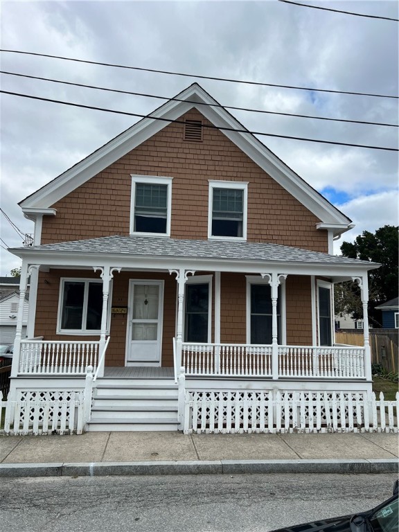 Martin St, Warren, RI 02885