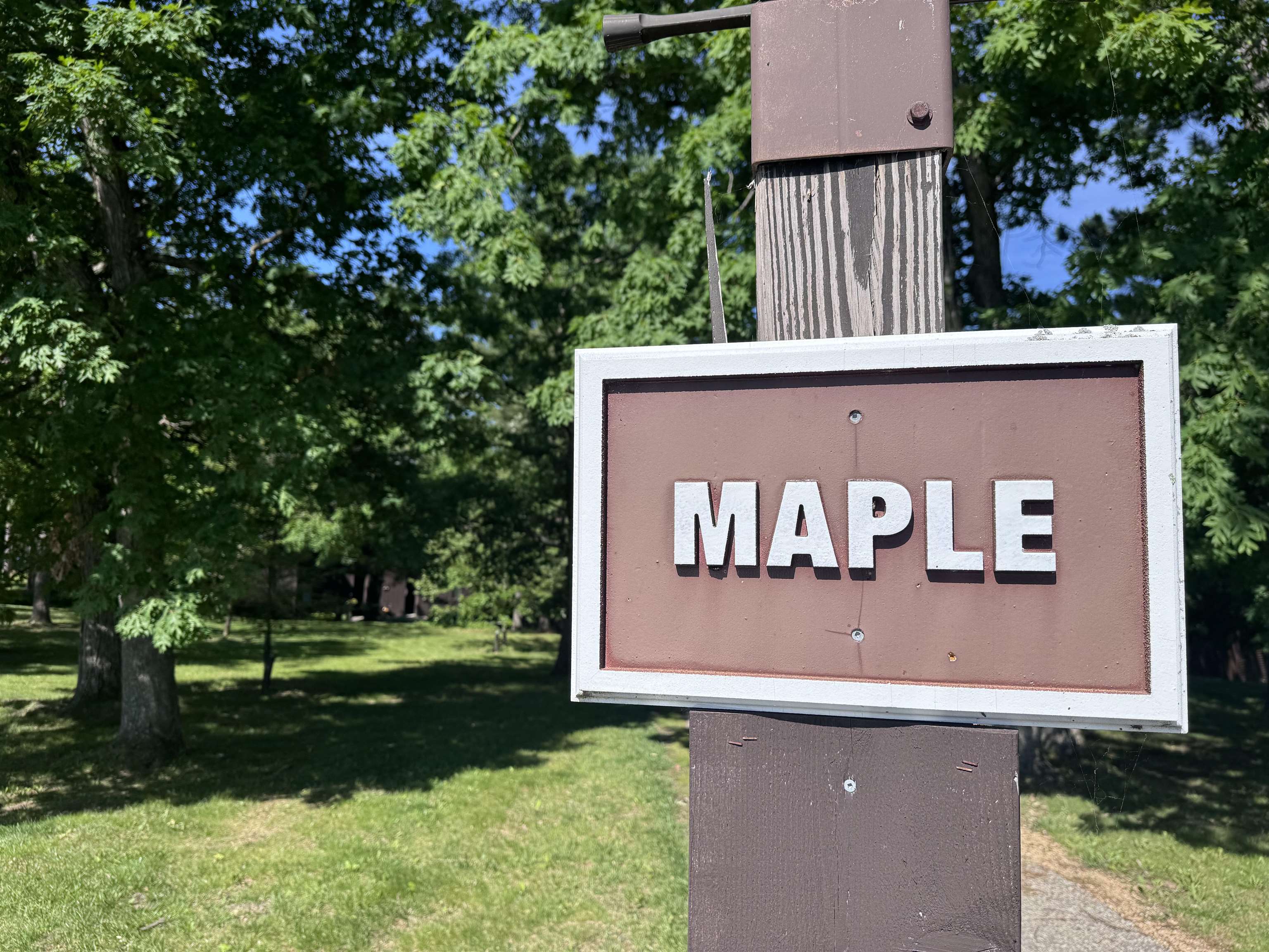 Maple Trl, Wisconsin Dells, WI 53965