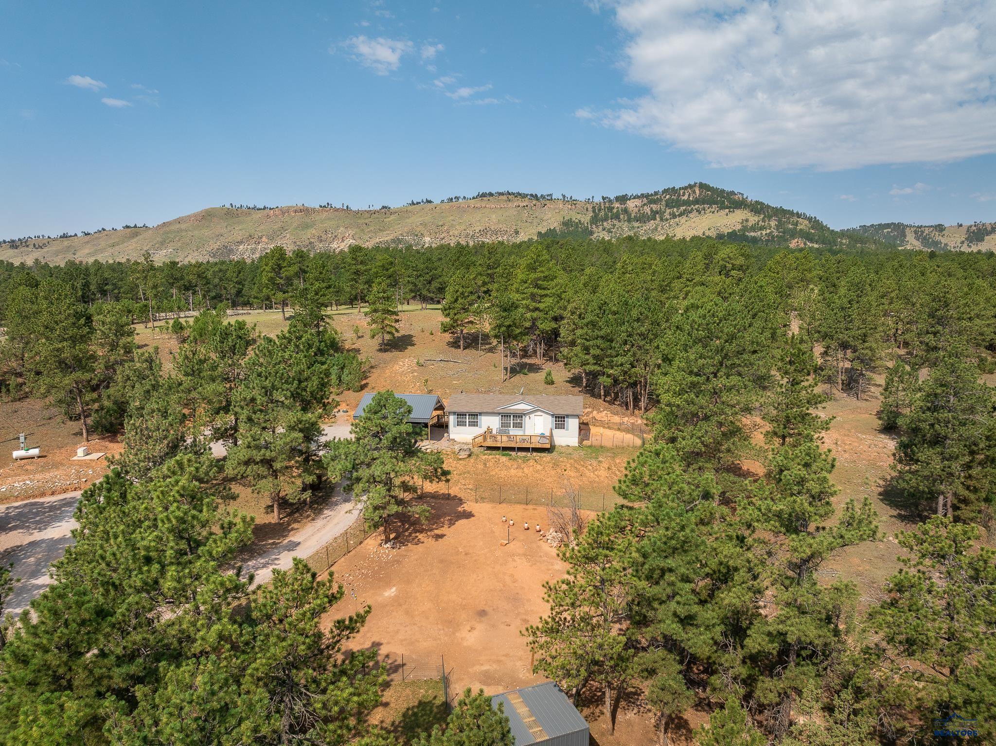Meadow Dr, Edgemont, SD 57735