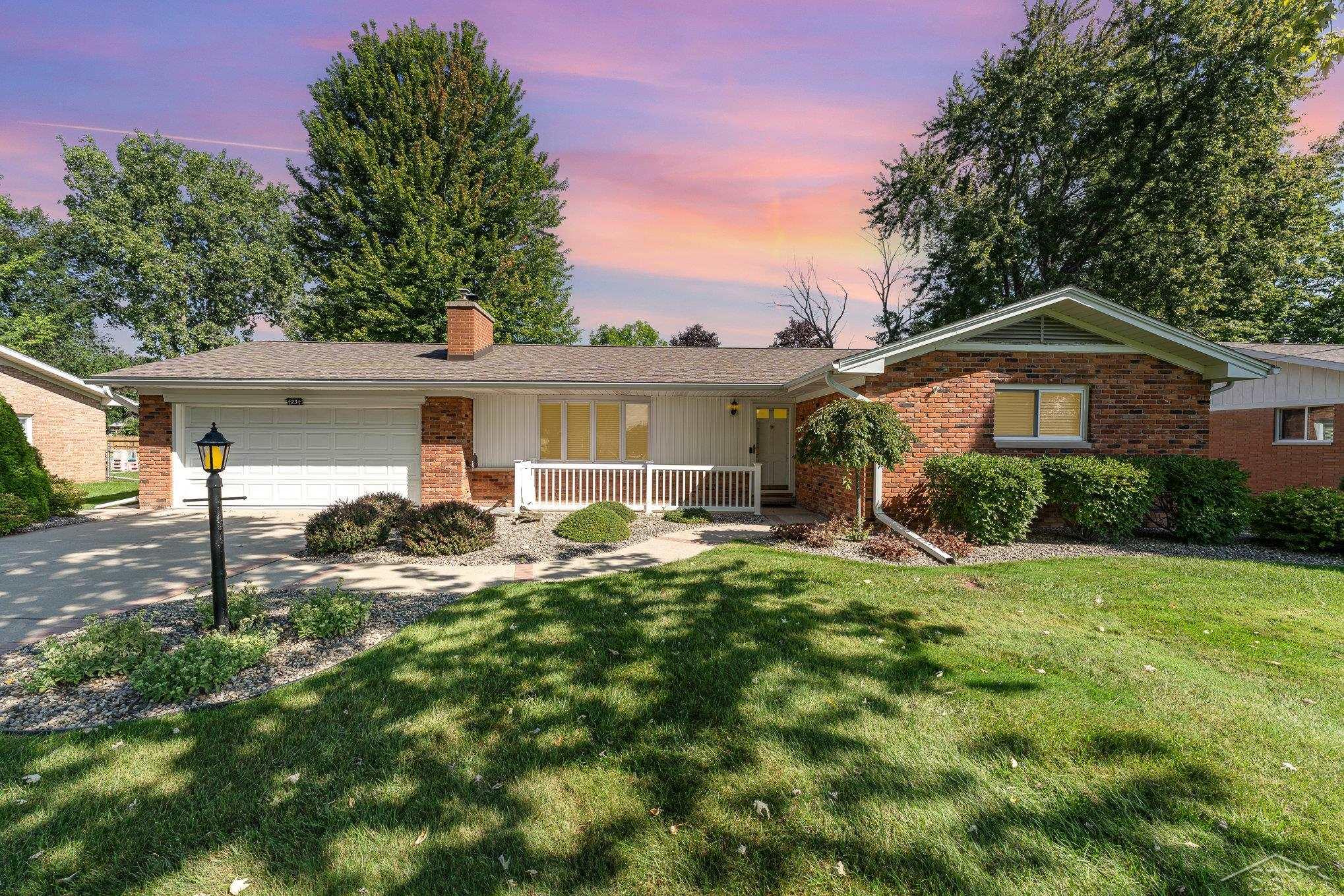 Clement Dr, Saginaw, MI 48603