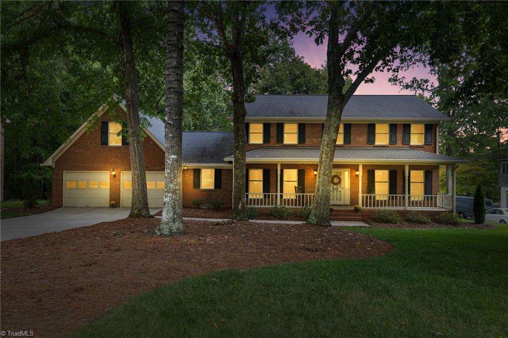 Northshore Ct, High Point, NC 27265