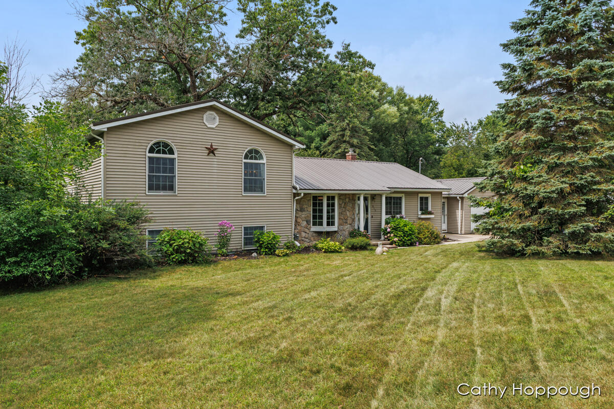 Lynn Ave, Ionia, MI 48846