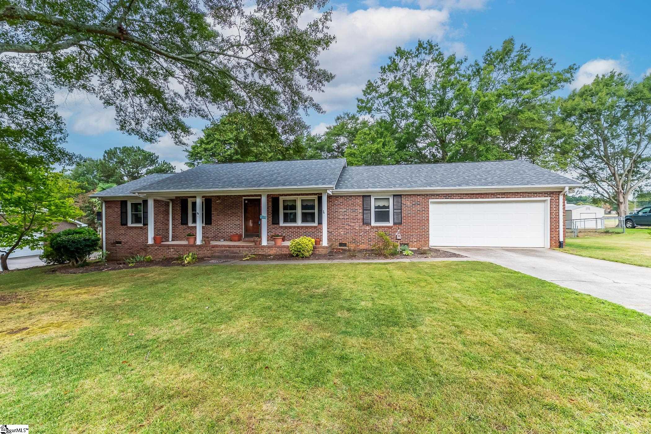Wemberly Dr, Simpsonville, SC 29681