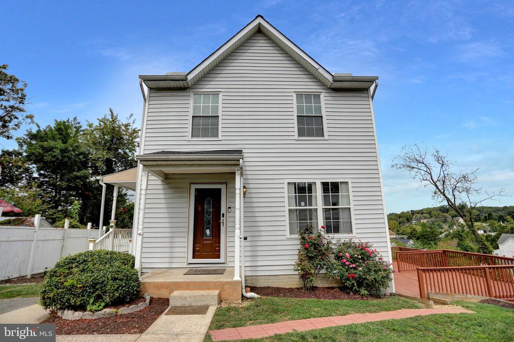 Carlynn Ave, Gwynn Oak, MD 21207