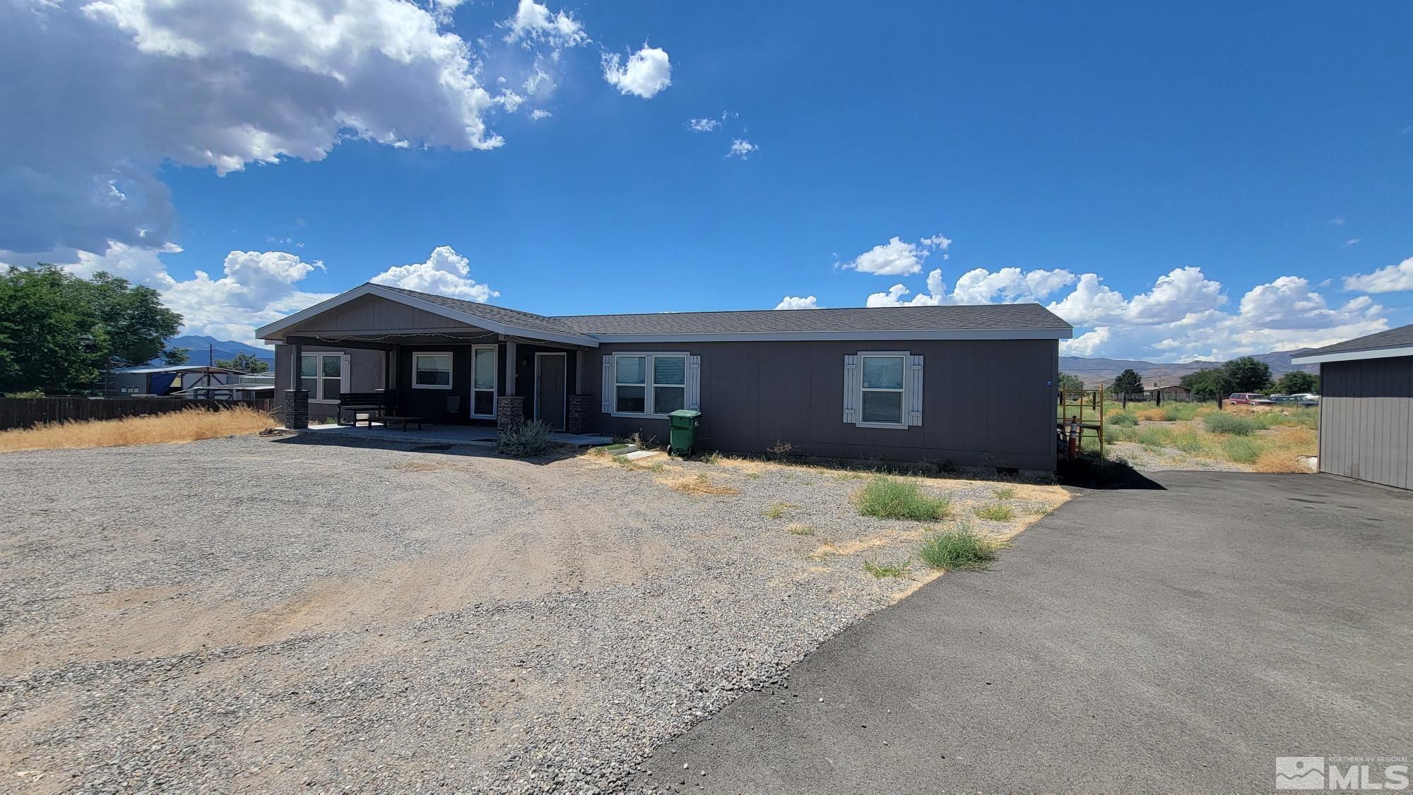 Pawnee Dr, Silver Springs, NV 89429