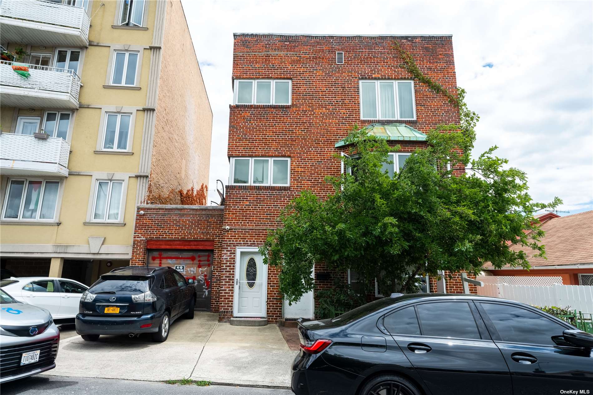 Brighton 8th St, Brooklyn, NY 11235