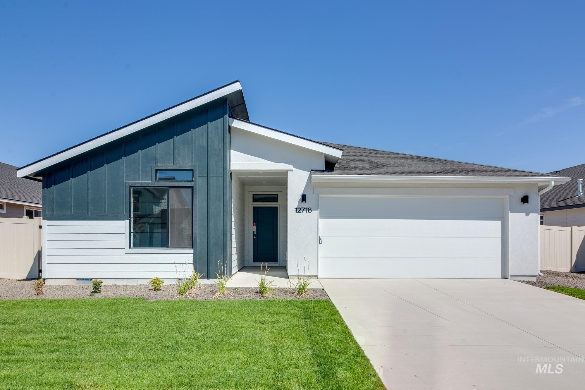 Dovekie St, Nampa, ID 83651